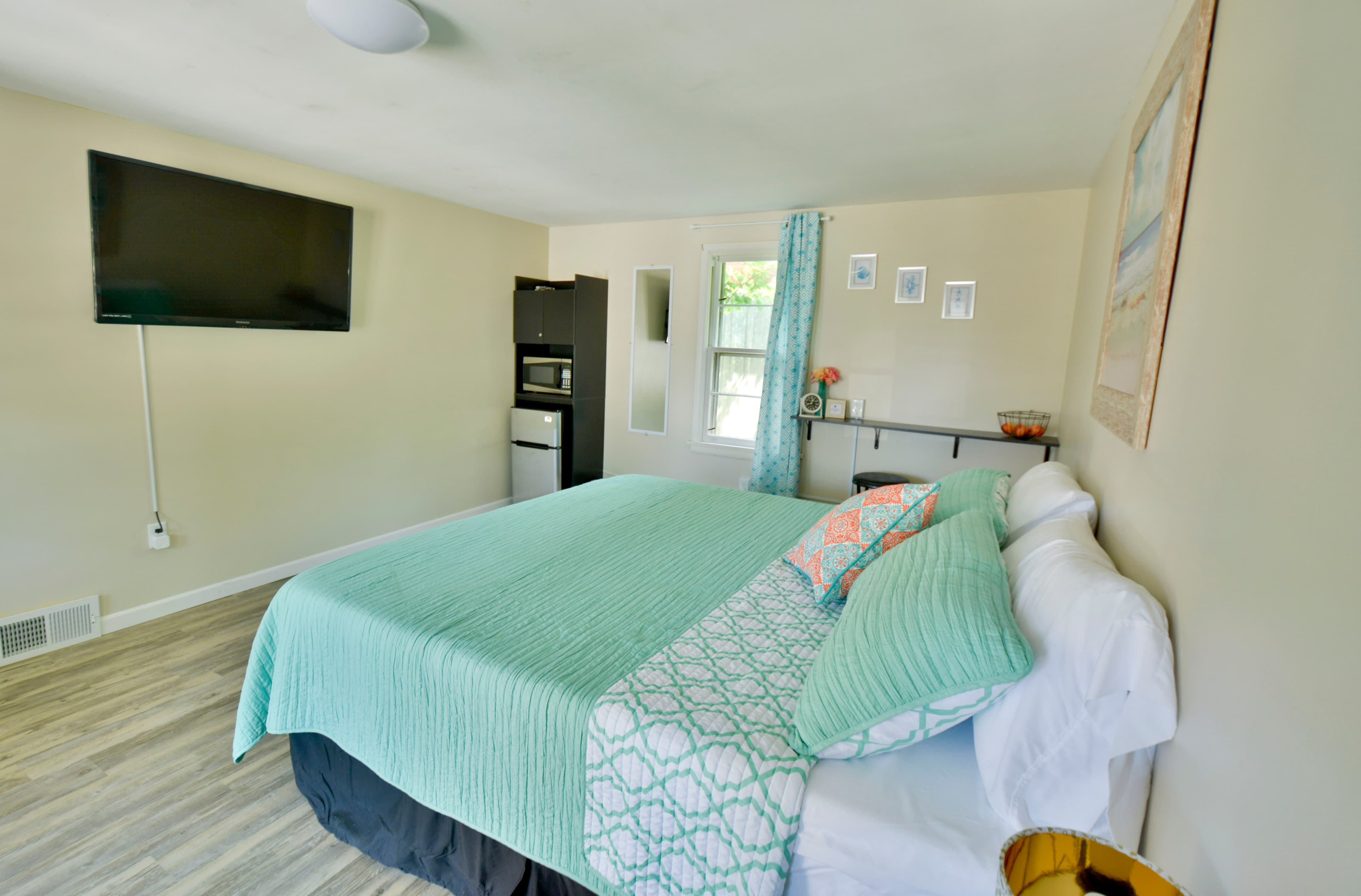 Room 9